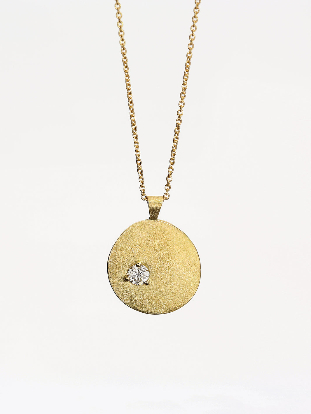 Camille Pendant, Yellow gold